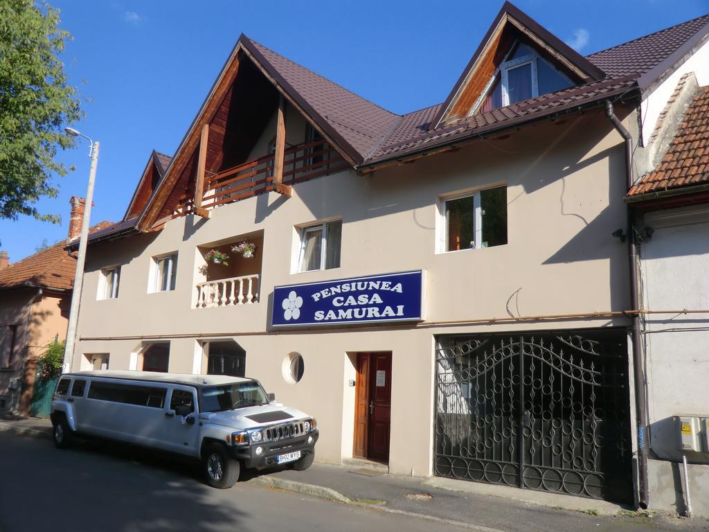 Pension Casa Samurai Braşov Exteriör bild