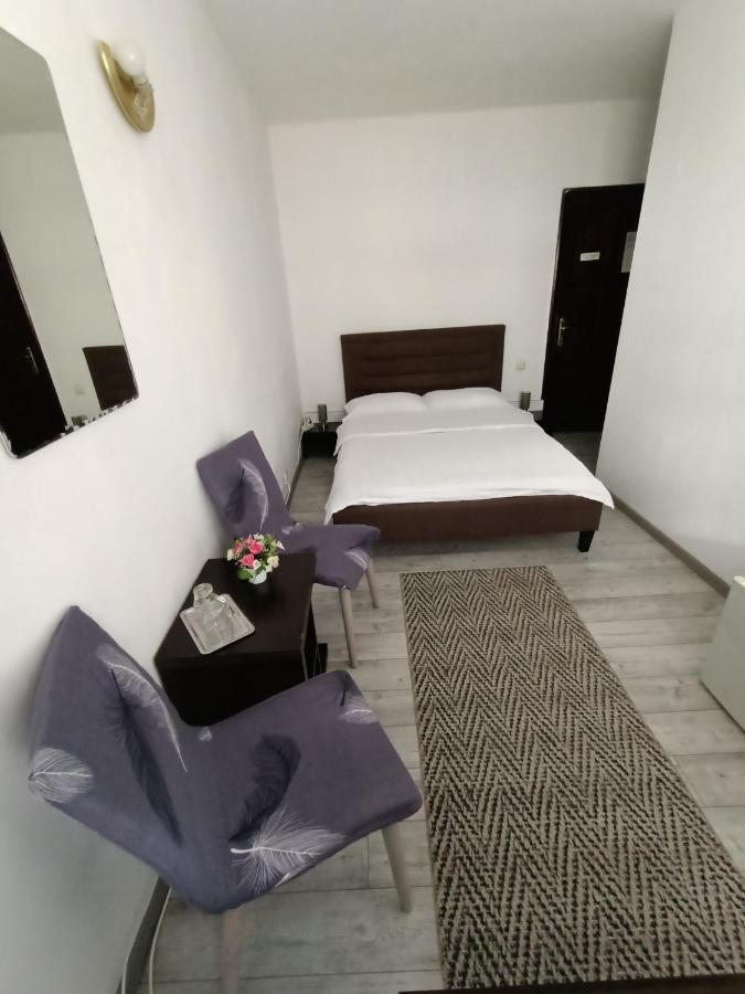 Pension Casa Samurai Braşov Exteriör bild